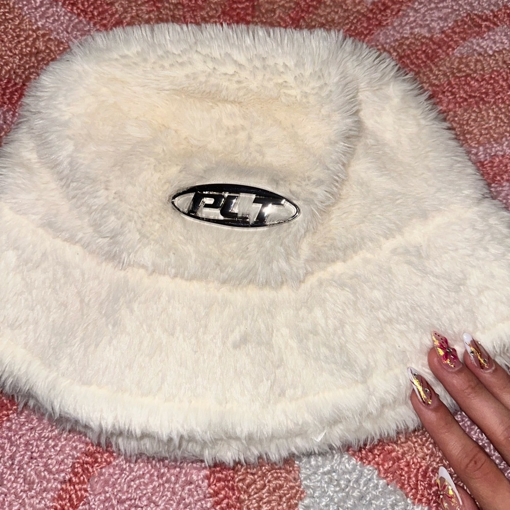 selling cute PLT bucket hat